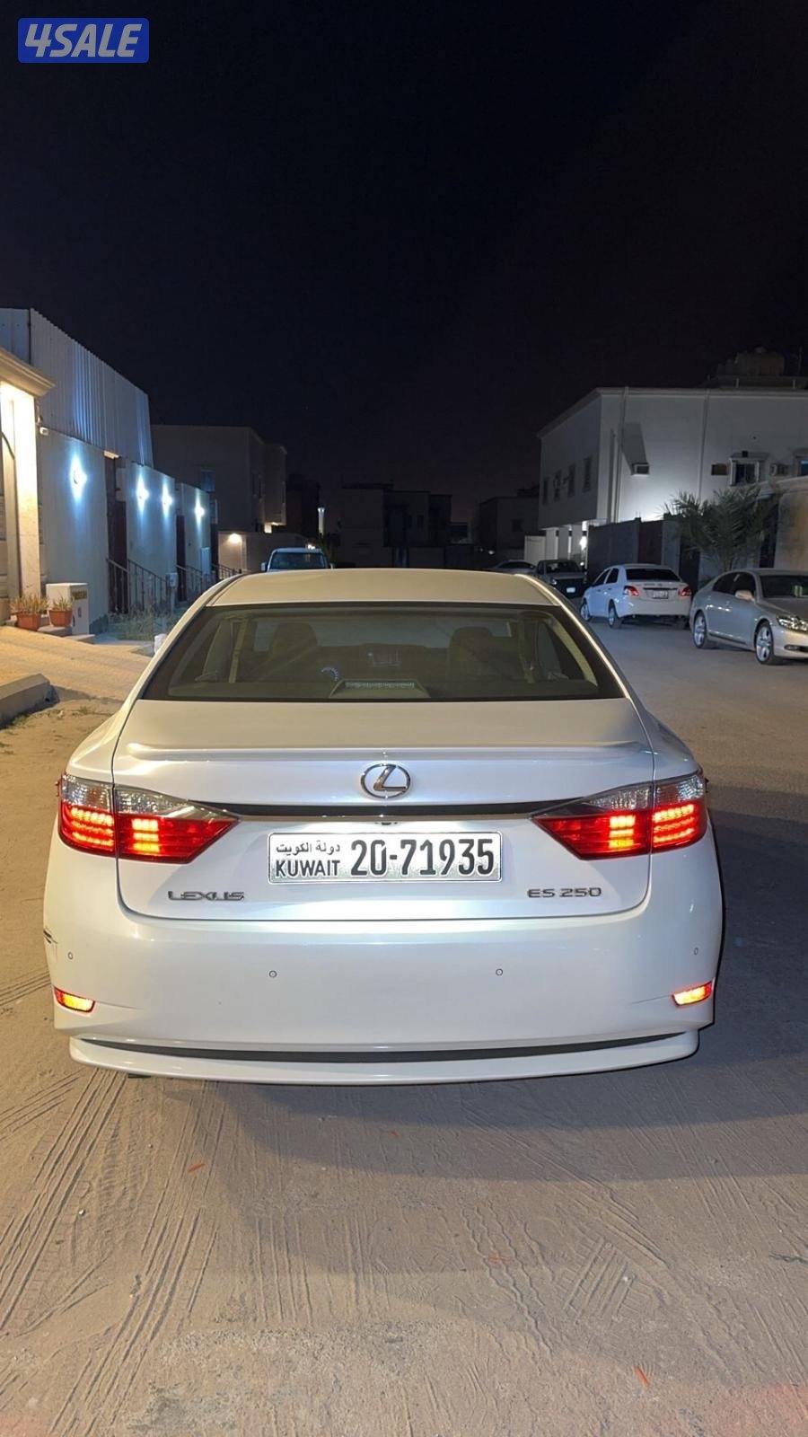 لكزس es نظيف الموتر5