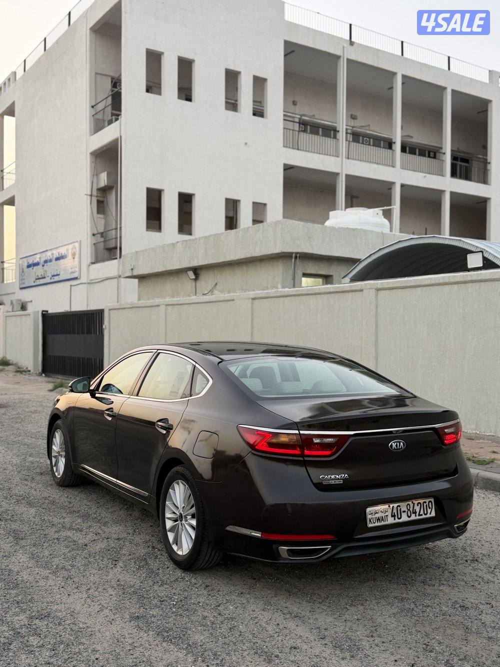 للبيع كيا كادينزا 2017 بيعه سريعه3