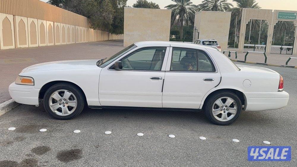 سيارة بحالة ممتازة سليمة من الحوادث شرط الفحص1