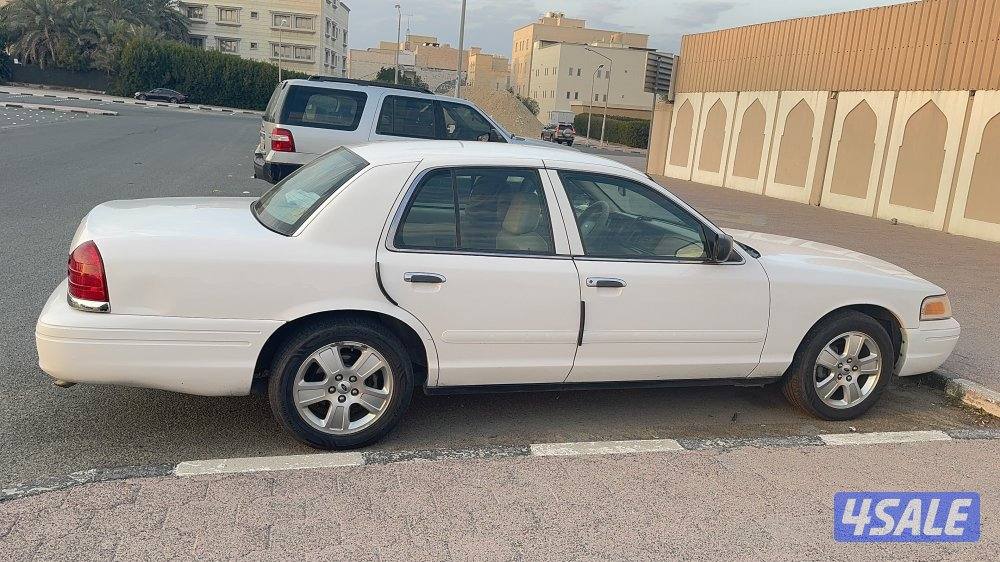 سيارة بحالة ممتازة سليمة من الحوادث شرط الفحص3