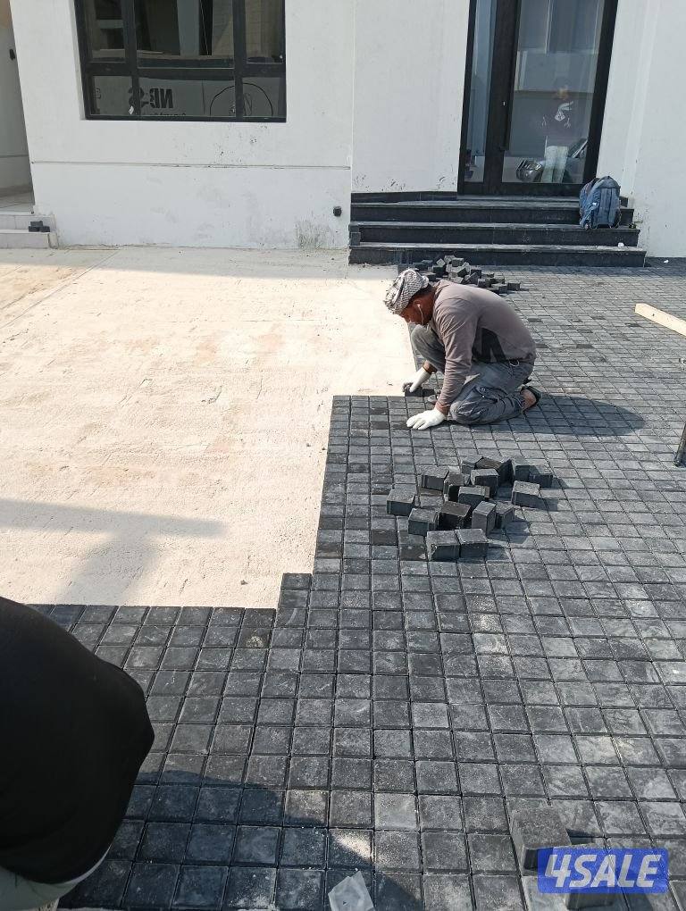 معلم بلاط متداخل وكربستون وكاشي ومصفت سيارات وصبت موزاييك ارضيات0