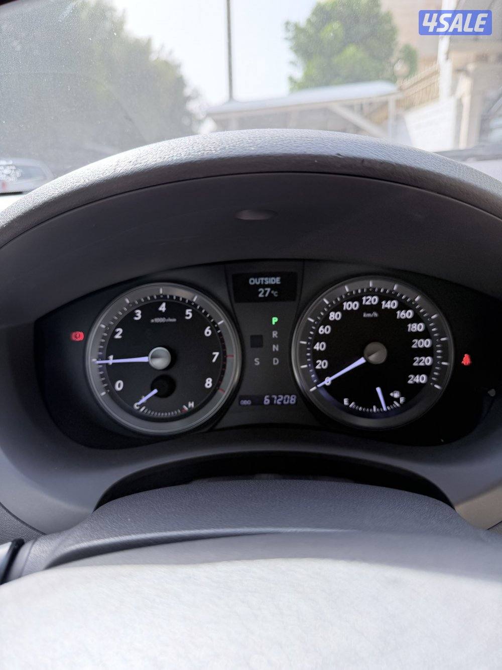 للبيع لكزس ES 350 موديل 20112