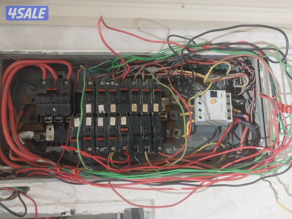 كهربائي تمديدات وترميمات وصيانة الاعطال3