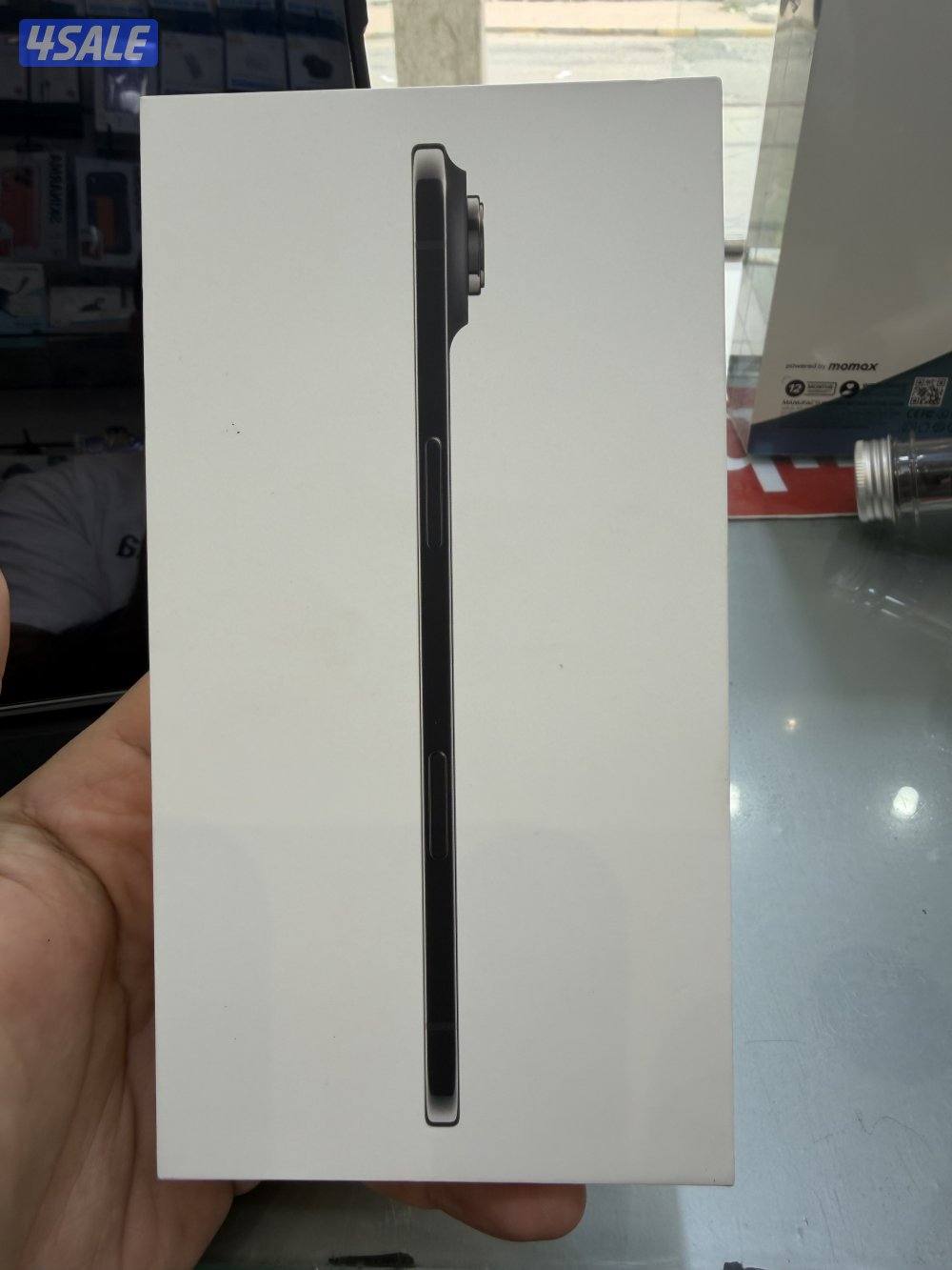 ايفون 17 اير اسود0