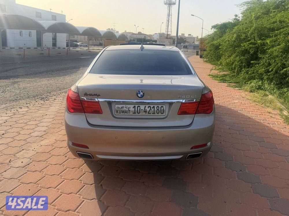 Bmw 740 li 2011 ماشي 156 الف3