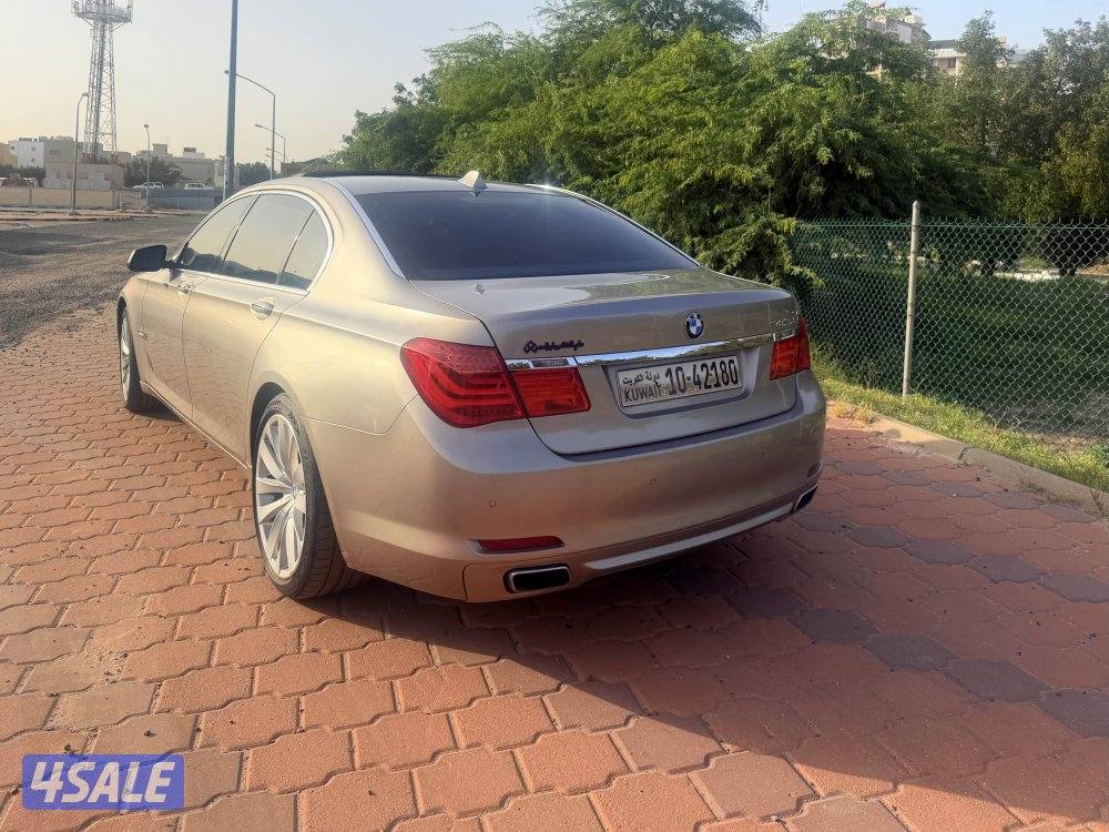 Bmw 740 li 2011 ماشي 156 الف6