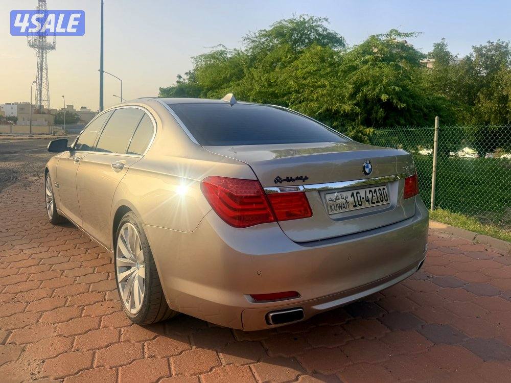 Bmw 740 li 2011 ماشي 156 الف10