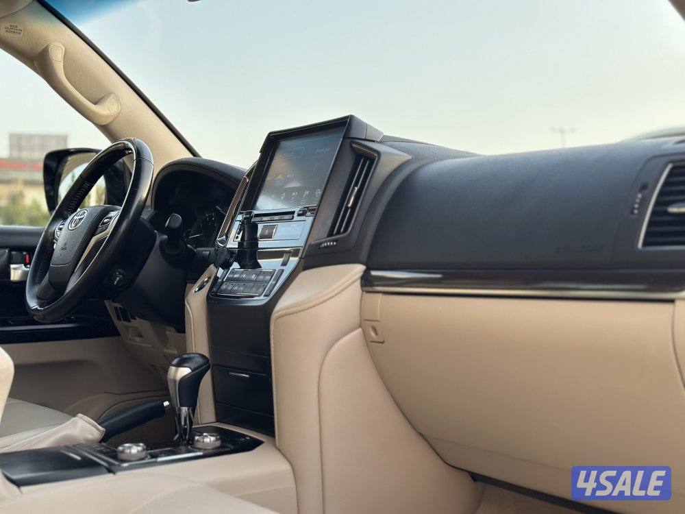 معرض القمة 🚩8