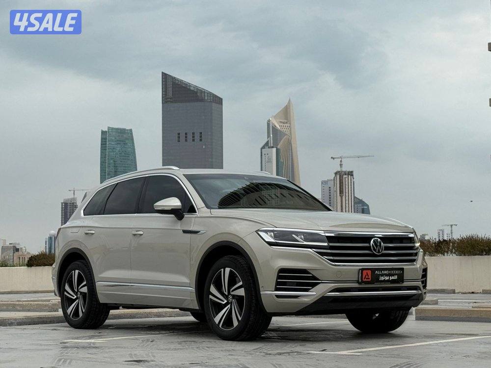 طوارقV6 موديل2022 عداد80الف وارد بهبهانس تحت الكفاله لغاية2027/21