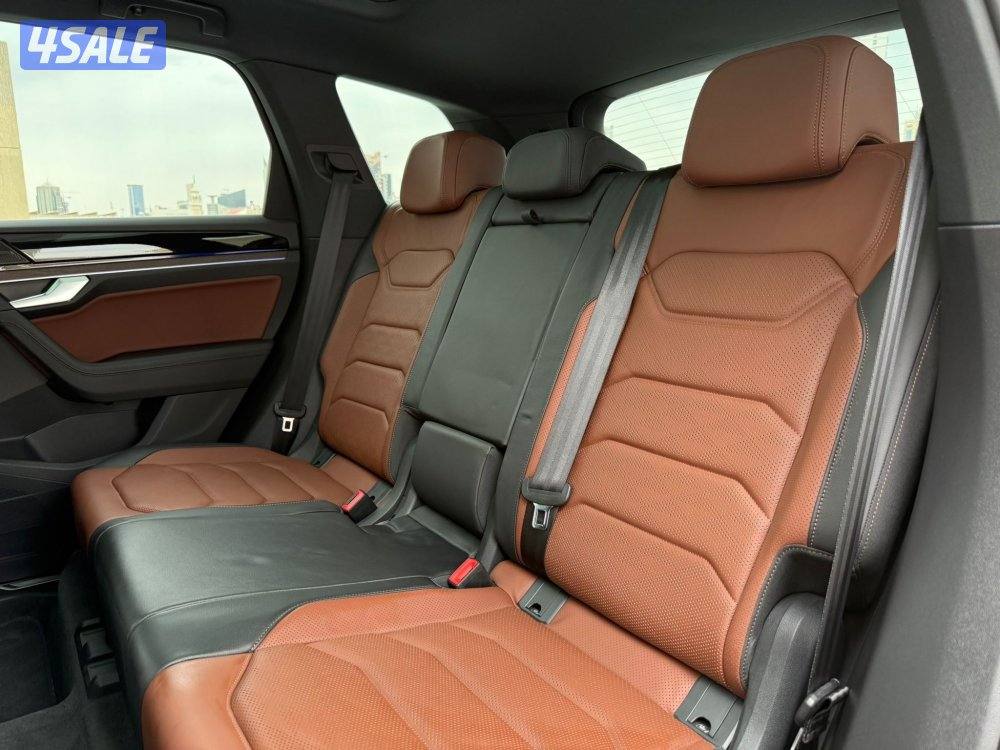 طوارقV6 موديل2022 عداد80الف وارد بهبهانس تحت الكفاله لغاية2027/210