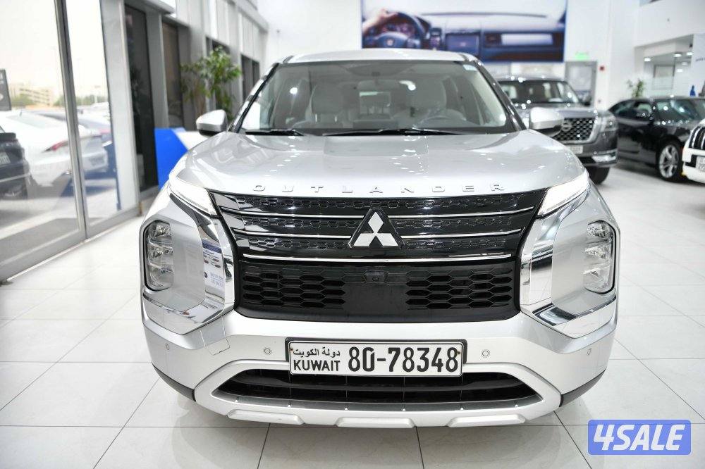 ميتسوبيشي اوتلاندر1