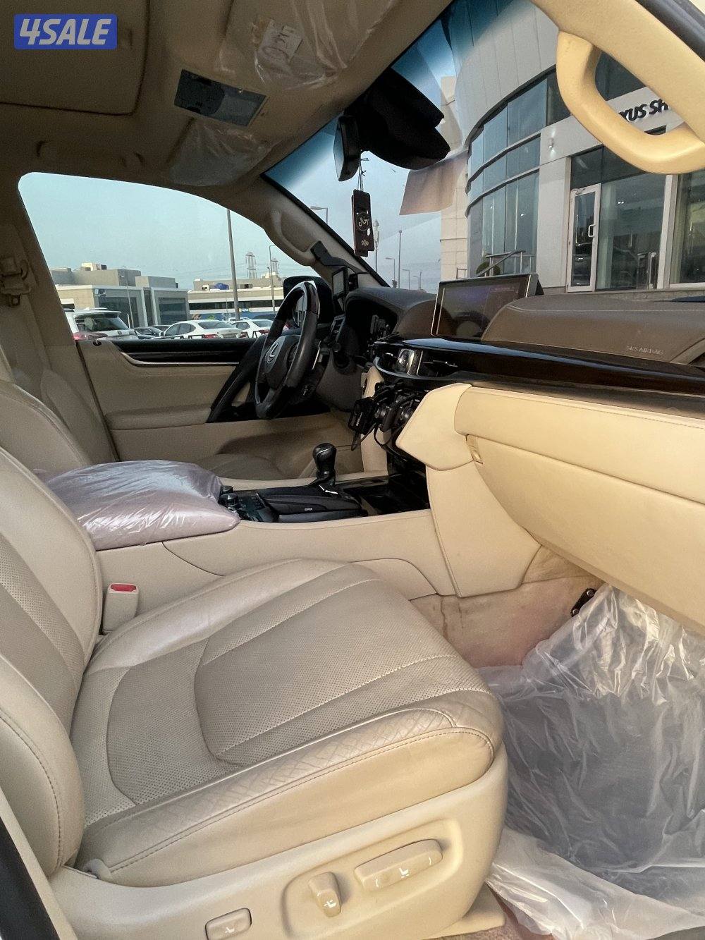 لكزس LX570 صبغ الوكاله 20178