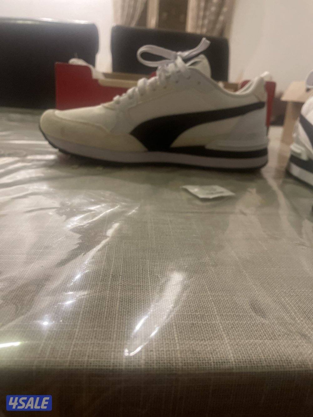 حذاء بوما جديد اصلي بكرتونه الفاتوره ضايعه استعمال مره مقاس401