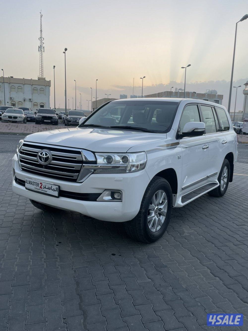 لاند كروزر VXR موديل 2018 وارد قطر0