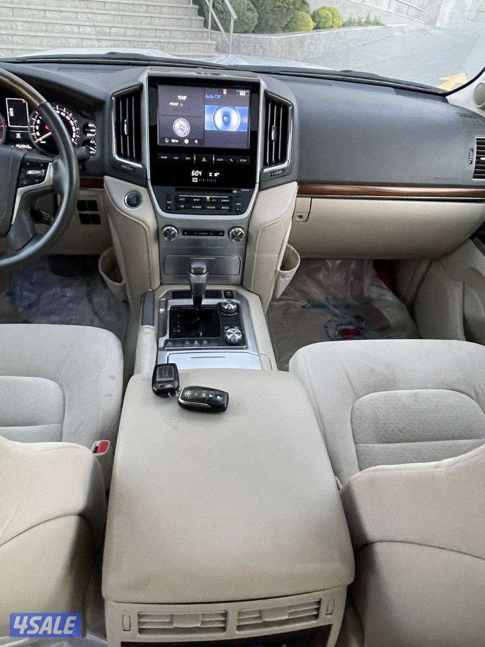 لاند كروزر VXR موديل 2018 وارد قطر8