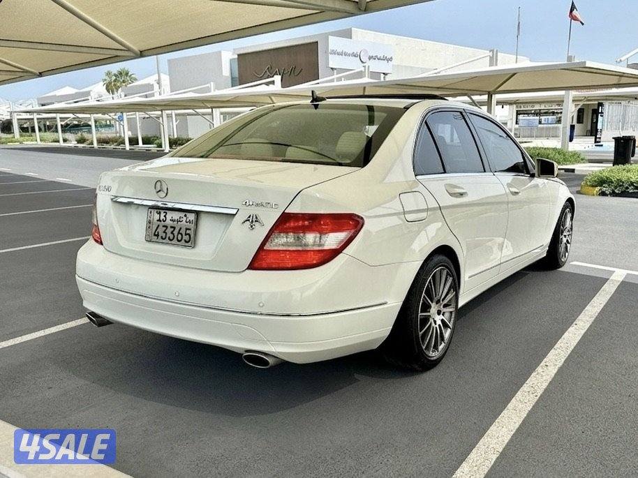 مرسيدس C300 - الموديل2010 - العداد:2406
