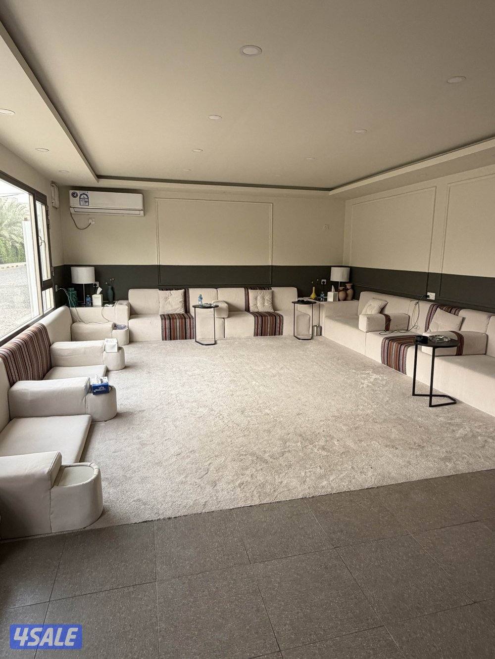 للبيع شاليه ثابت 9 في 5 مع مطبخ و حمام0