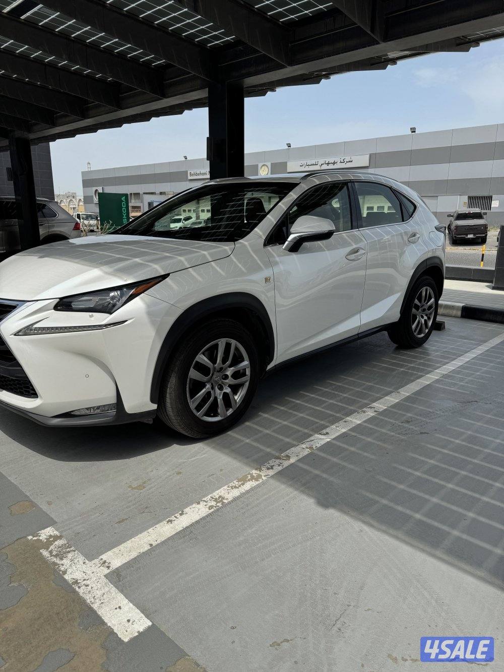 لكزس NX200t وكالة الساير موديل 2017 عداد 78 ألف1