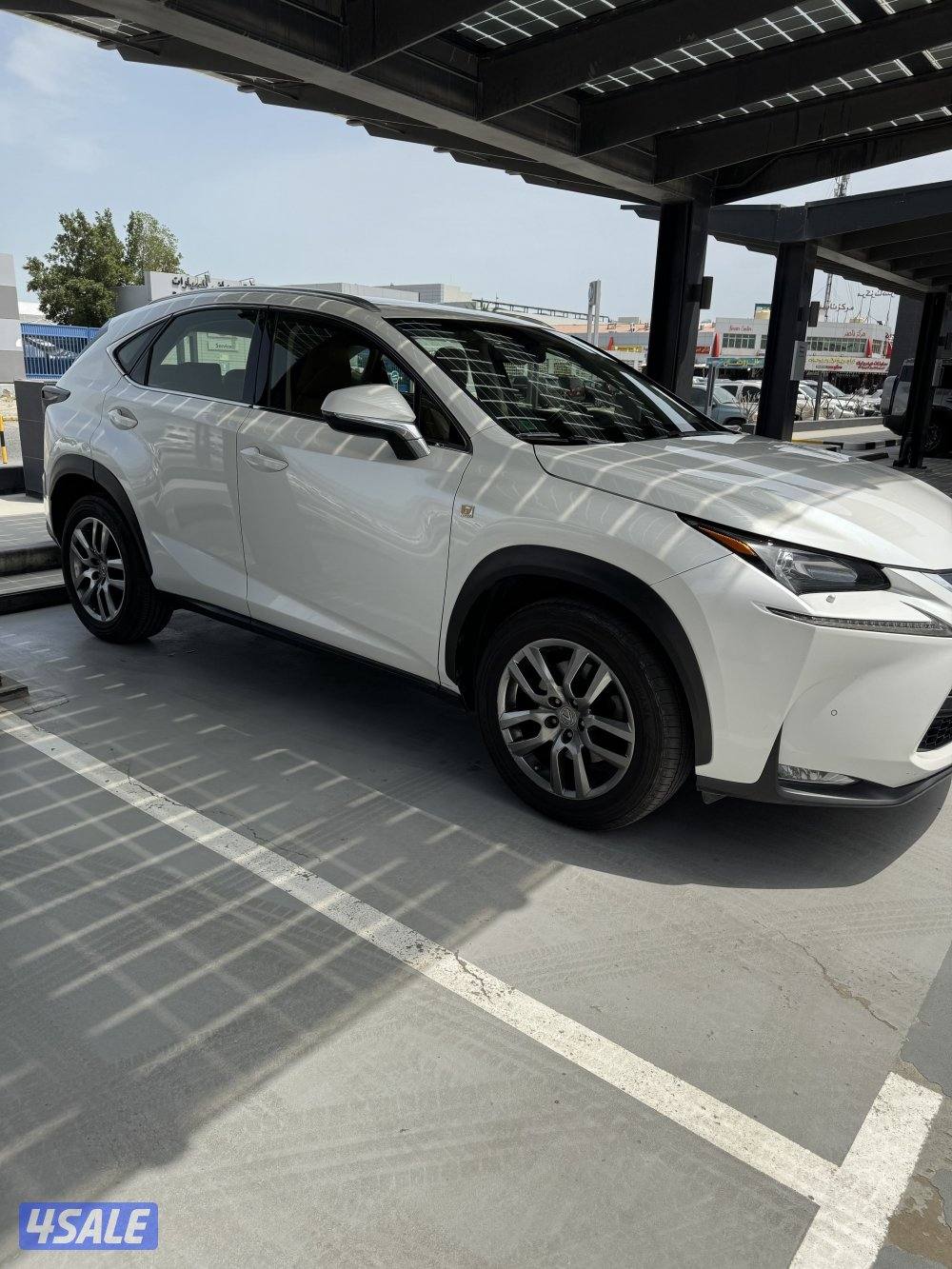 لكزس NX200t وكالة الساير موديل 2017 عداد 78 ألف2