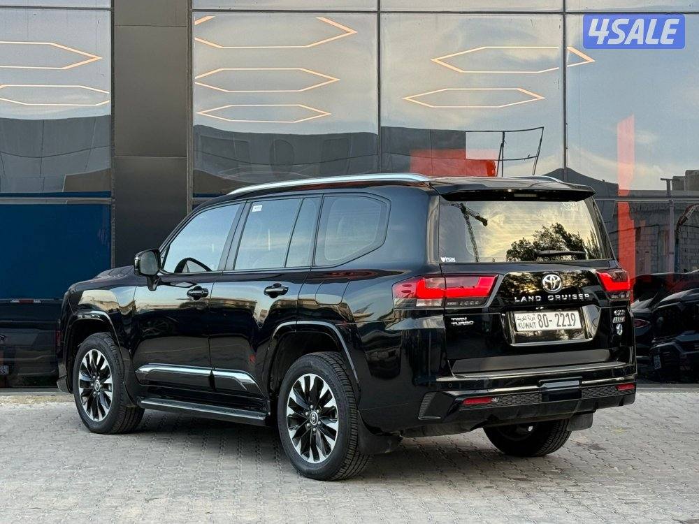 LAND CRUISER GXR V6 AERO S TWIN TURBO _2023 صبغ الوكالة3
