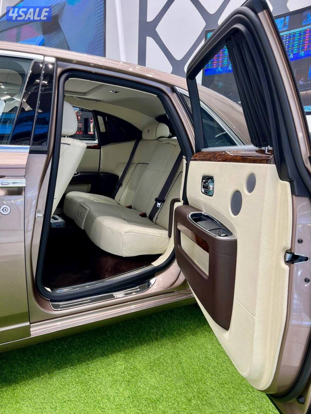 رولزرويس جوست 2013 وكالة قاطع ٩ آلاف كم فقط بحالة جديدة11