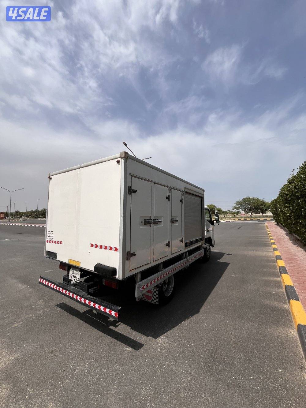 للبيع هاف لوري4