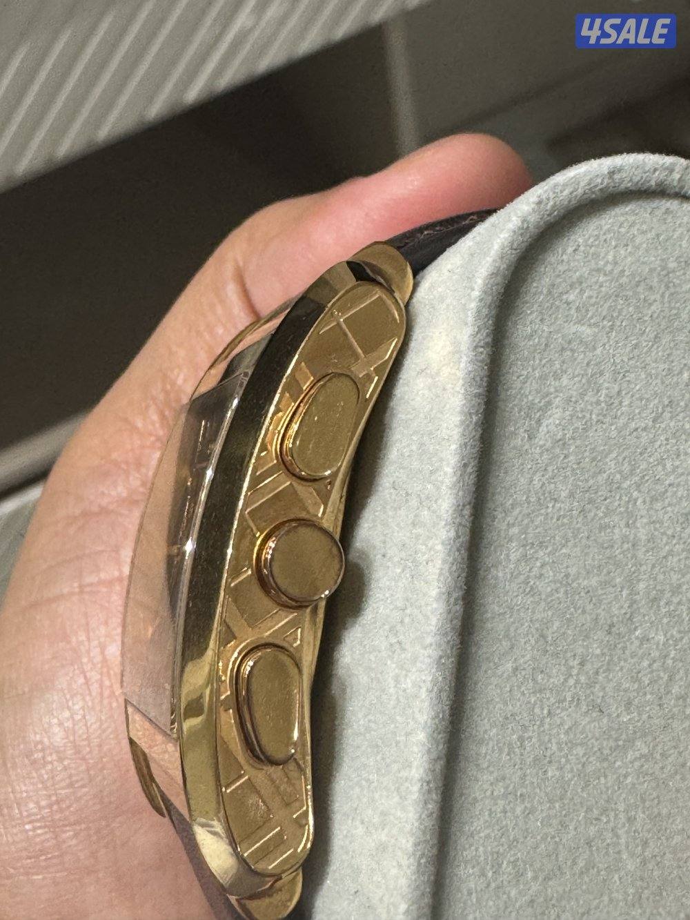 ساعات اصليه مستخدمه باسعار مميزه10