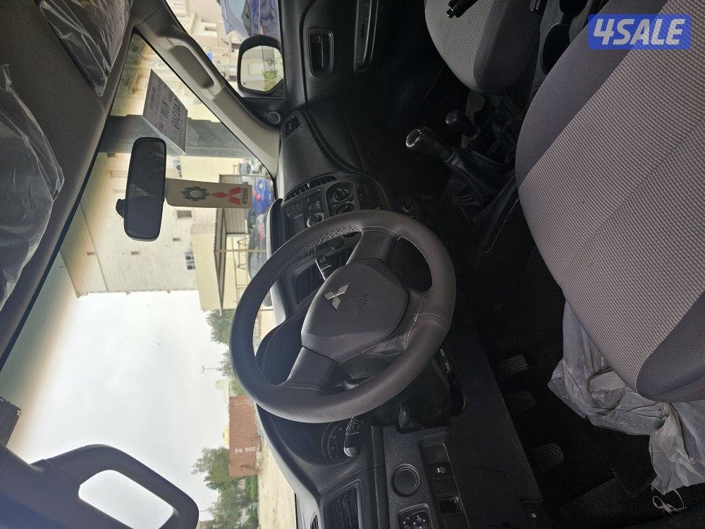 وانيت ميستوبيشي1