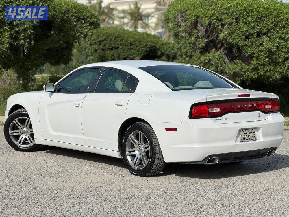 للبيع دوج تشارجر بحاله نادره جدا4