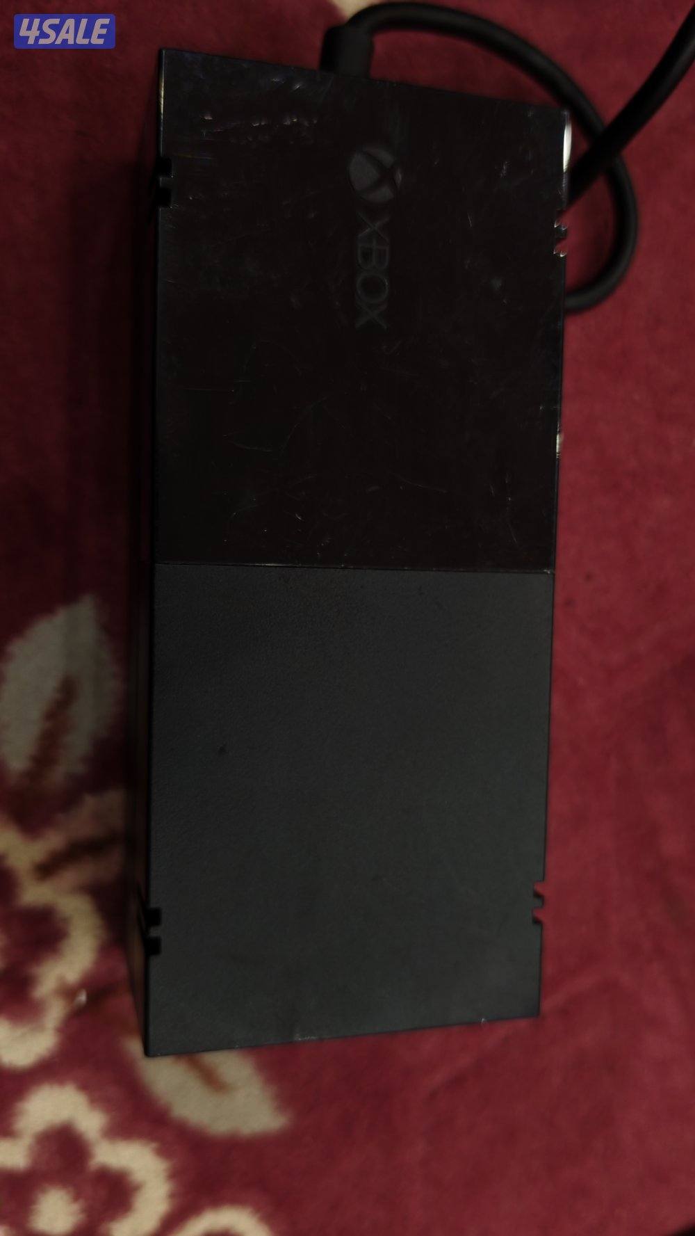 اكس بوكس ون نظيفه معاها يده احترافيه xbox one used clean with pro cont1
