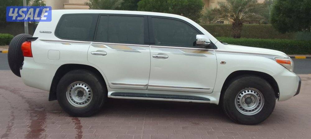 للبيع او البدل لاندكروزر0