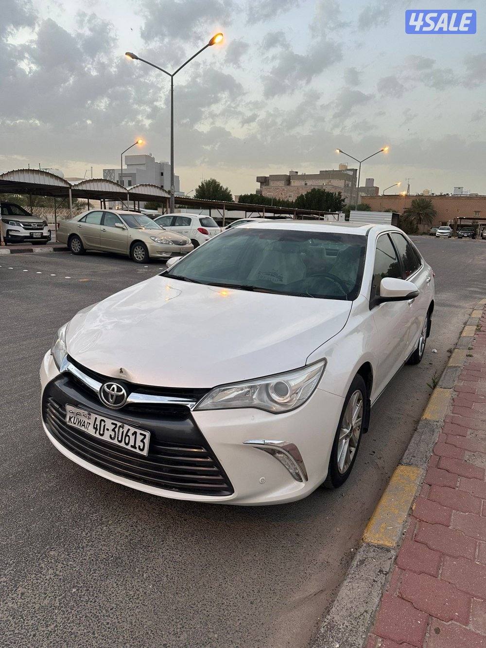 كامري GLX الساير 2017 عداد 274 الف0