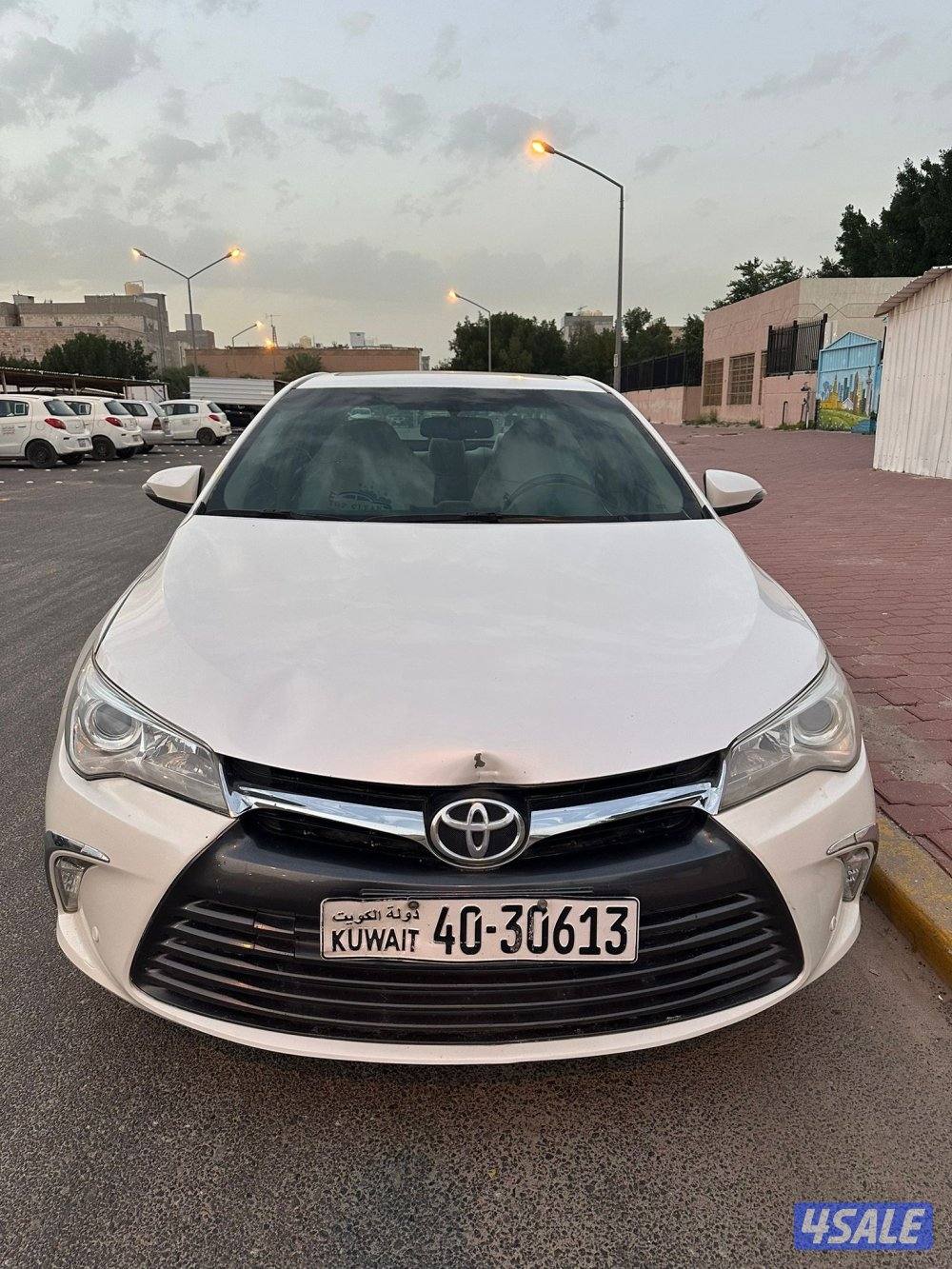 كامري GLX الساير 2017 عداد 274 الف1