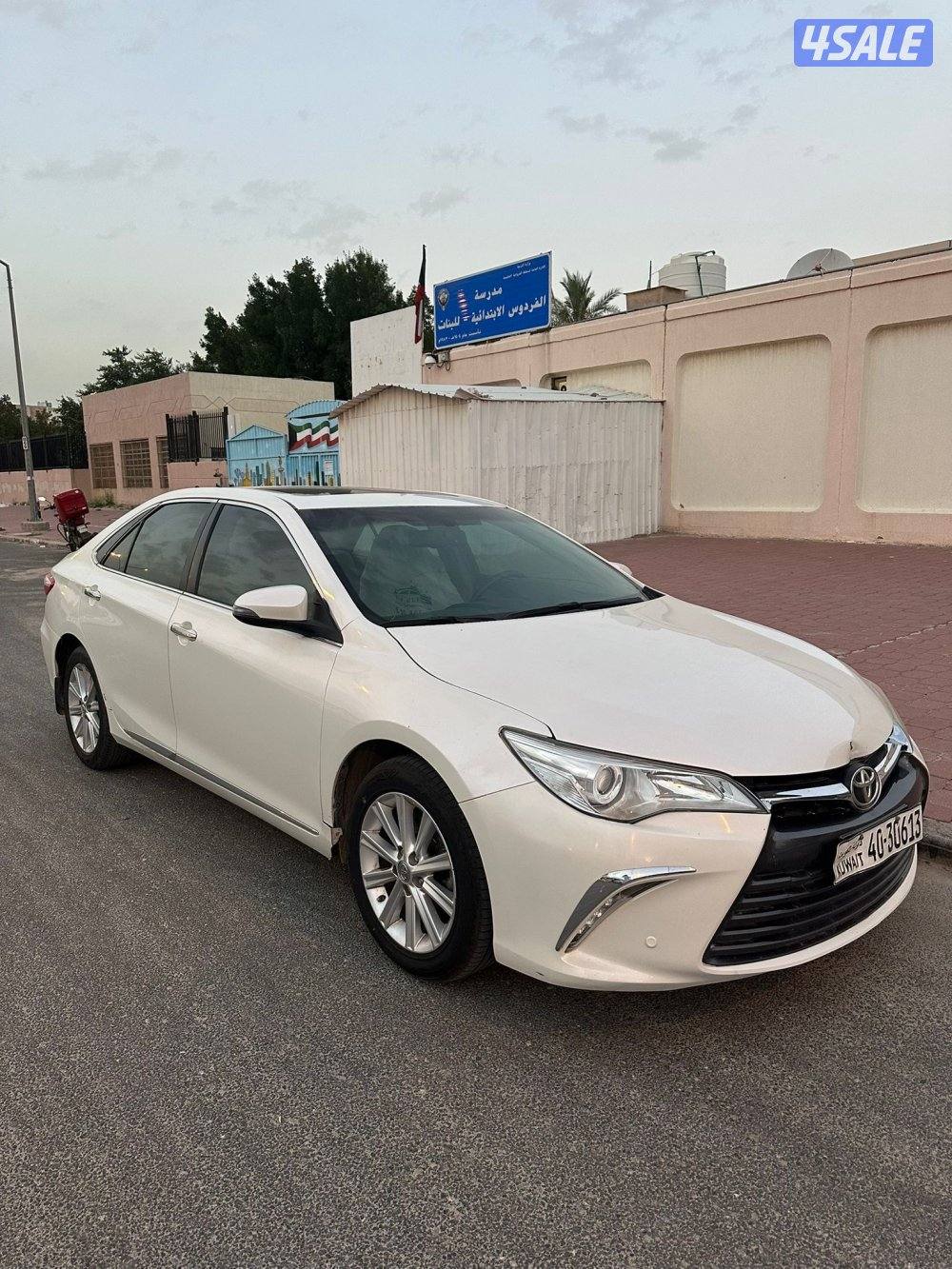 كامري GLX الساير 2017 عداد 274 الف2