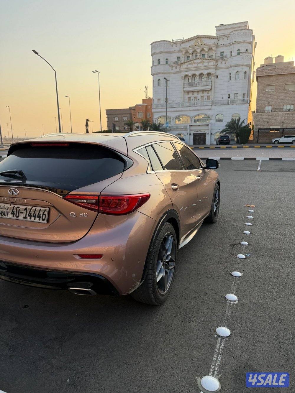 للبيع جيب انفنتي Q30 بحالة الوكالة3