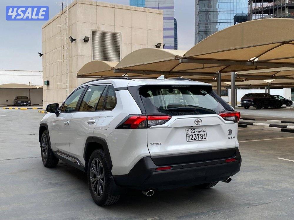 جيب تويوتا راف فور2025 كامل المواصفات4