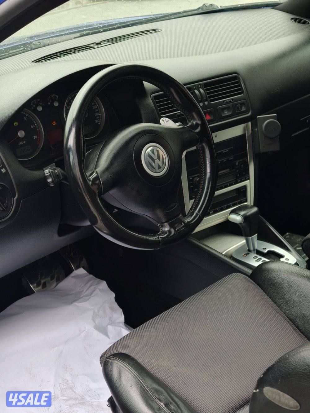 limited  car FOR SALE VW GOLF R32 2004 ONE DOOR with DSG GEARBOX1