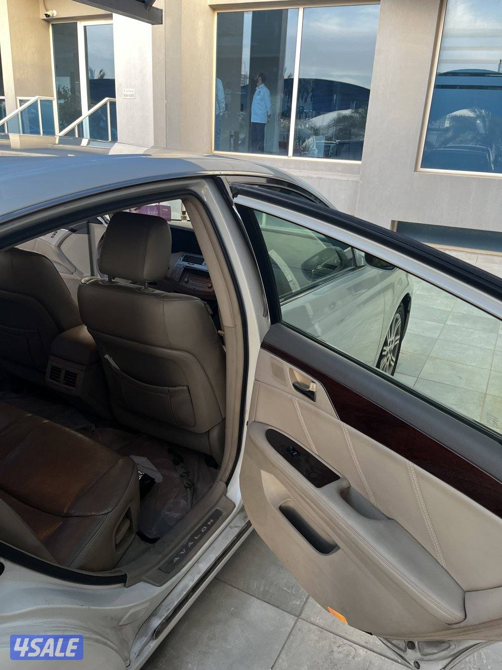 للبيع تويوتا افالون ٢٠١٠ مجددة بالكامل10