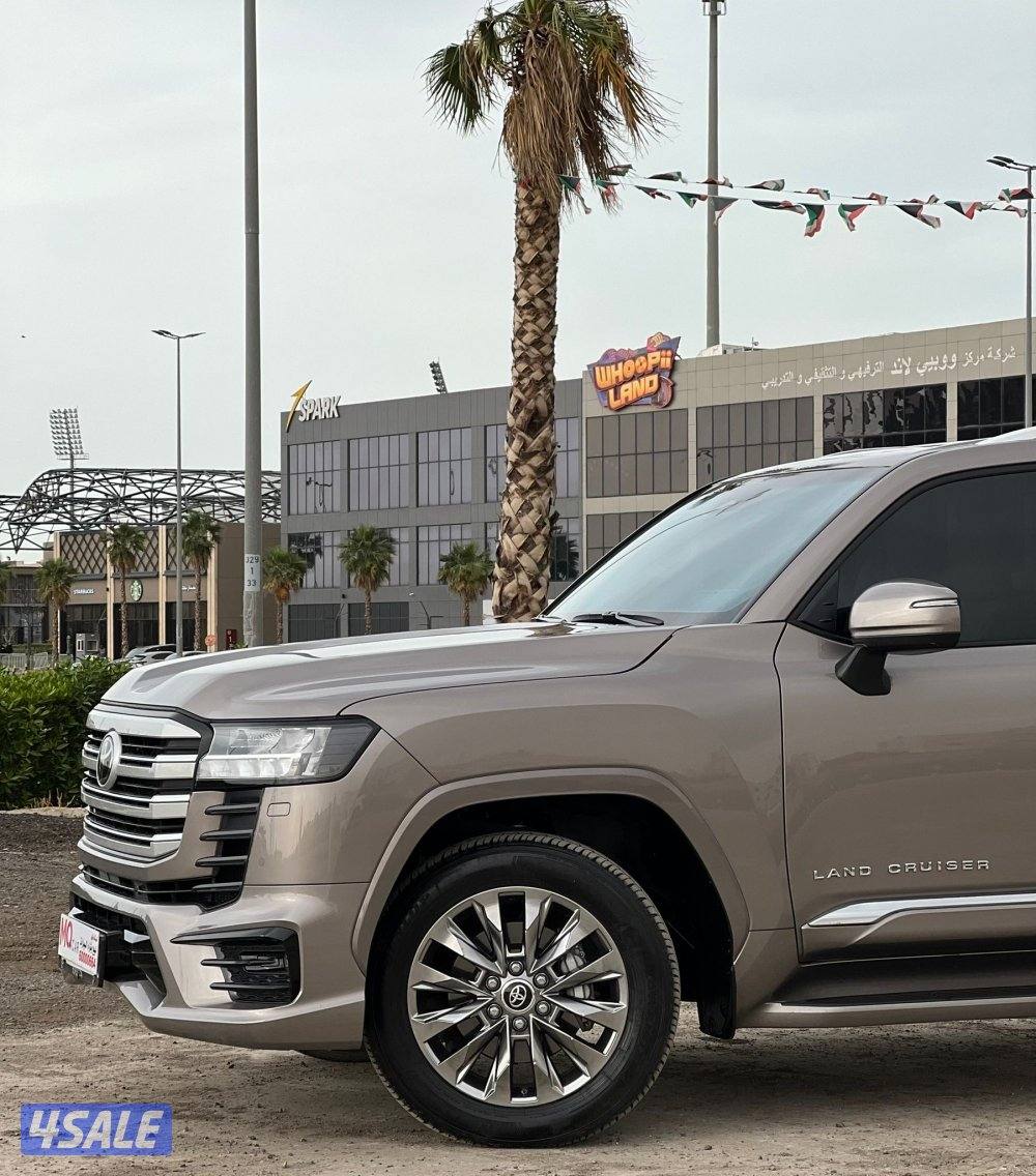 لانكروزر ايرو اس تون يربو 20255