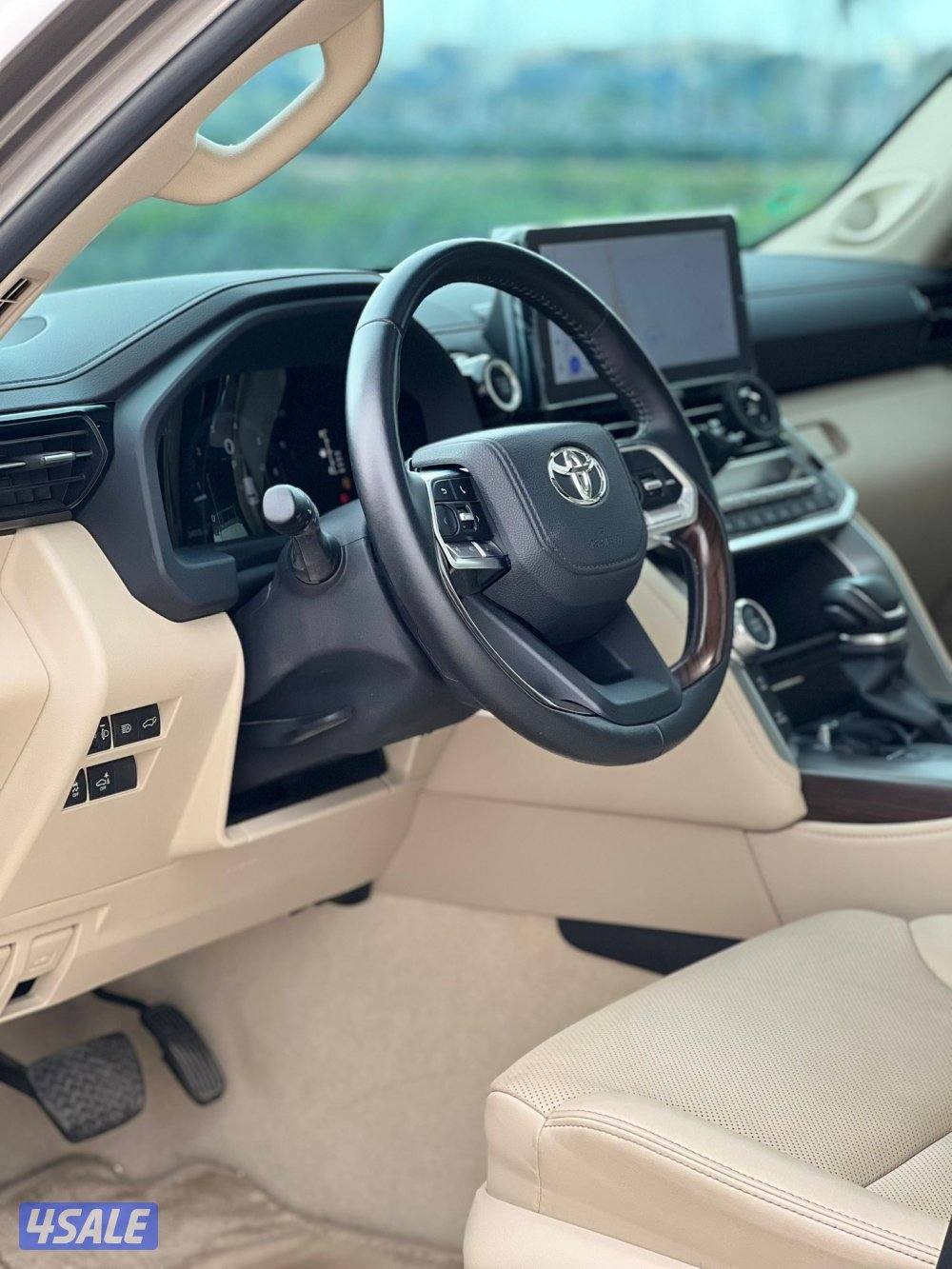 لانكروزر ايرو اس تون يربو 20256