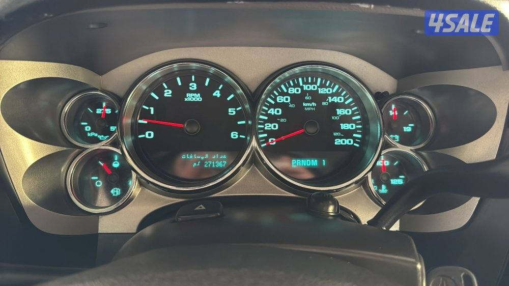 للبيع سلفرادو 2008HD غمارتين دبل 8براغي10