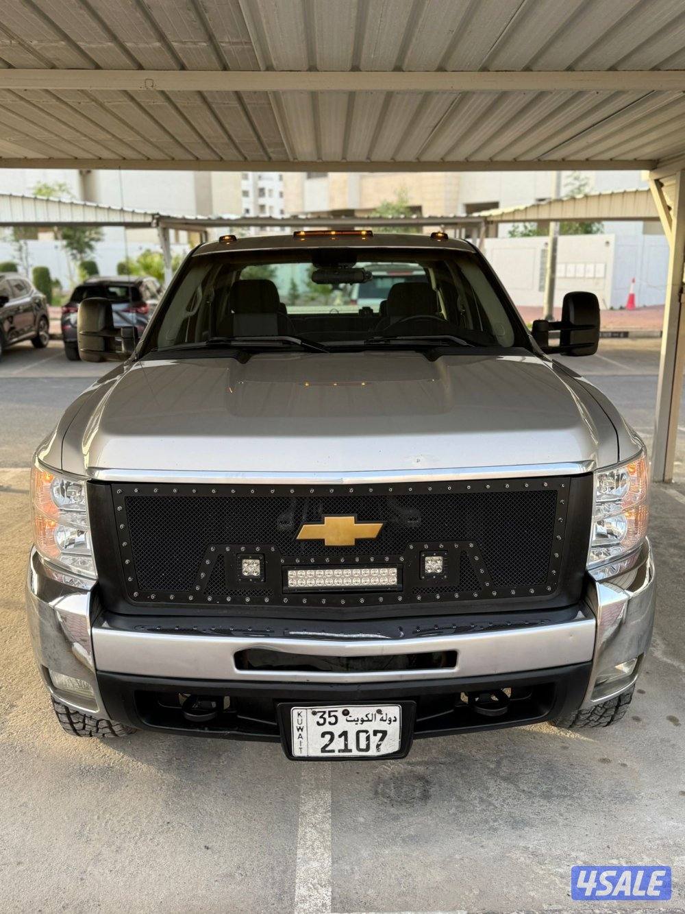 للبيع سلفرادو 2008HD غمارتين دبل 8براغي15