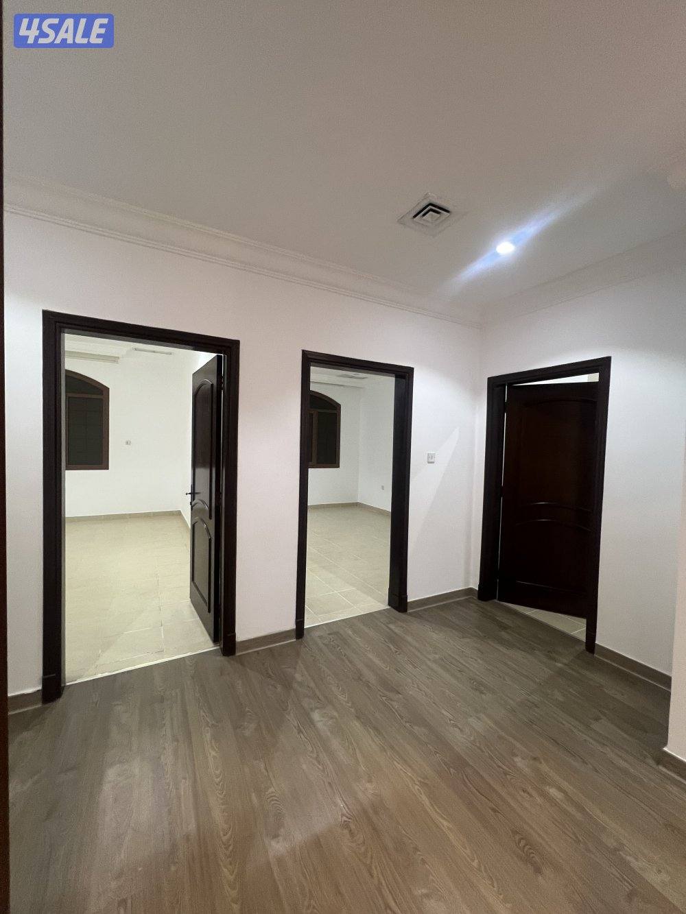 للإيجار شقة  ممتازة بغرب مشرف قطعة١ ٣ غرف نوم6