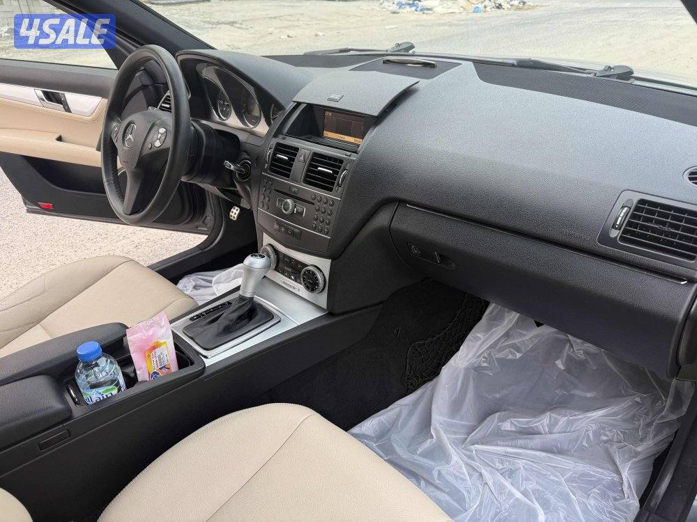 للبيع مرسيدس c200  بحاله ممتازه وشرط الفحص9