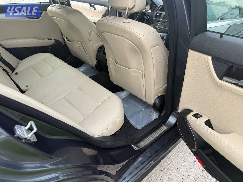 للبيع مرسيدس c200  بحاله ممتازه وشرط الفحص11