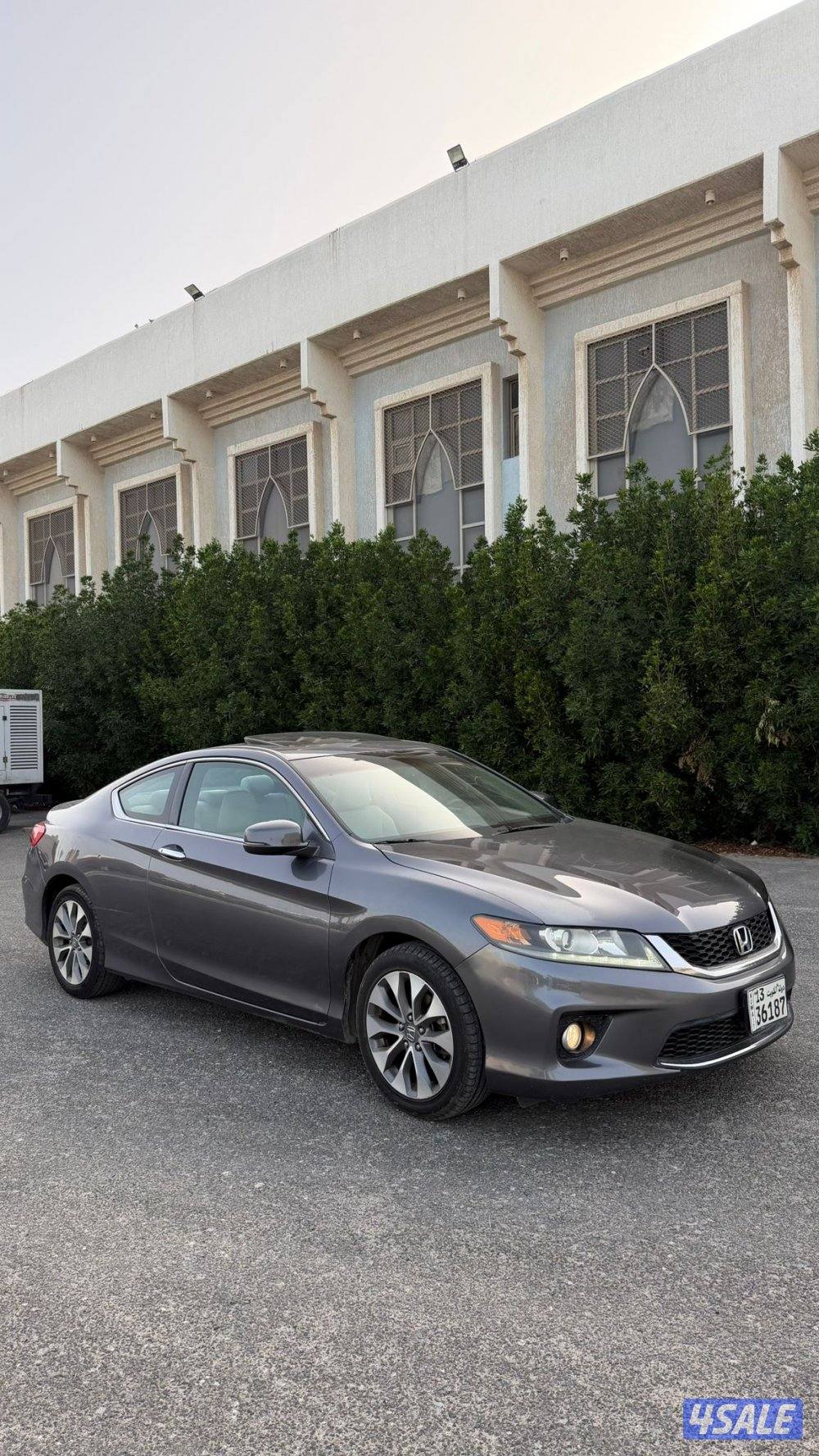 لبيع اكورد 2015 شرط الفحص كامل الموصفات ماشي 110بحاله ممنتازه5