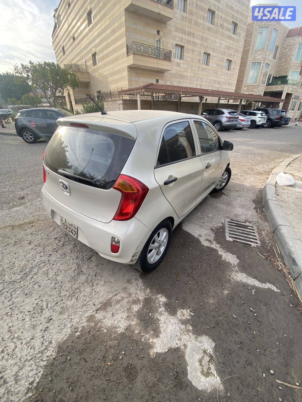 كيا نظيف جدا ماشي ١٤٠ الف فقط5