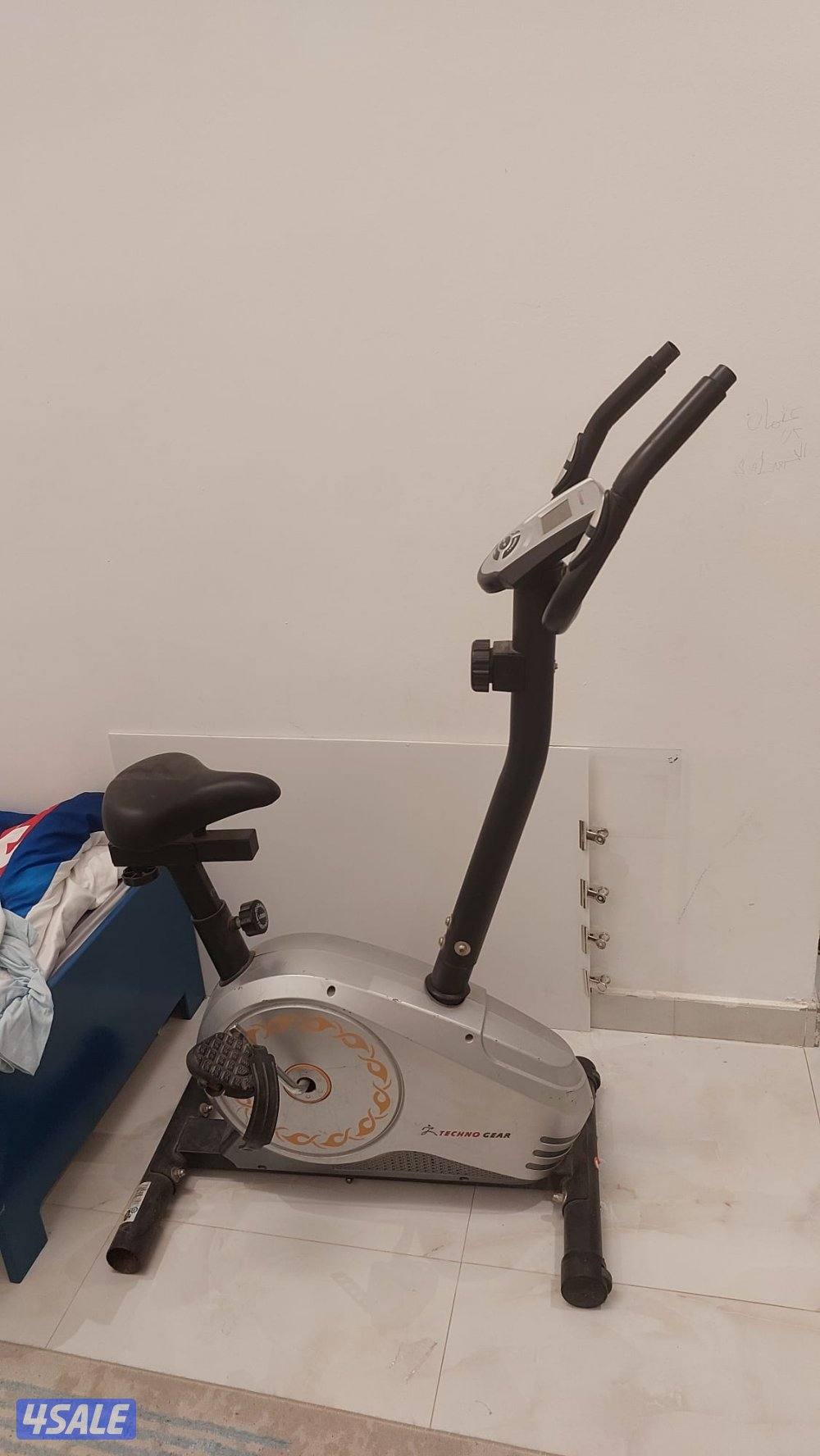للبيع دراجة رياضية منزلية بحالة ممتازة0