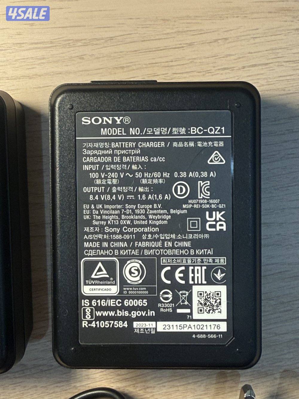 للبيع Sony BC-QZ1 أصلي شاحن بطاريات NP-FZ1004