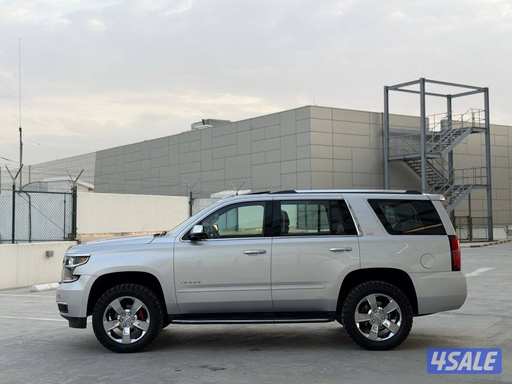 تاهو LTZ دبل قير وارد الكويت الغانم موديل 2017 الفل ثلاجه عداد بروجكتر3